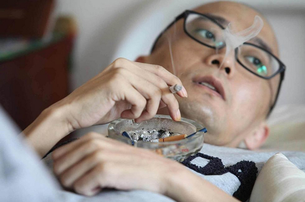 小伙体内嵌46根钢钉 欲捐献活体